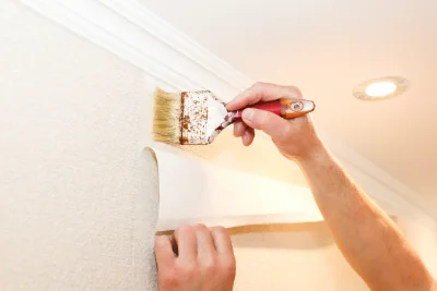 Pose de papier peint à Salency — revêtements muraux et toiles de verre